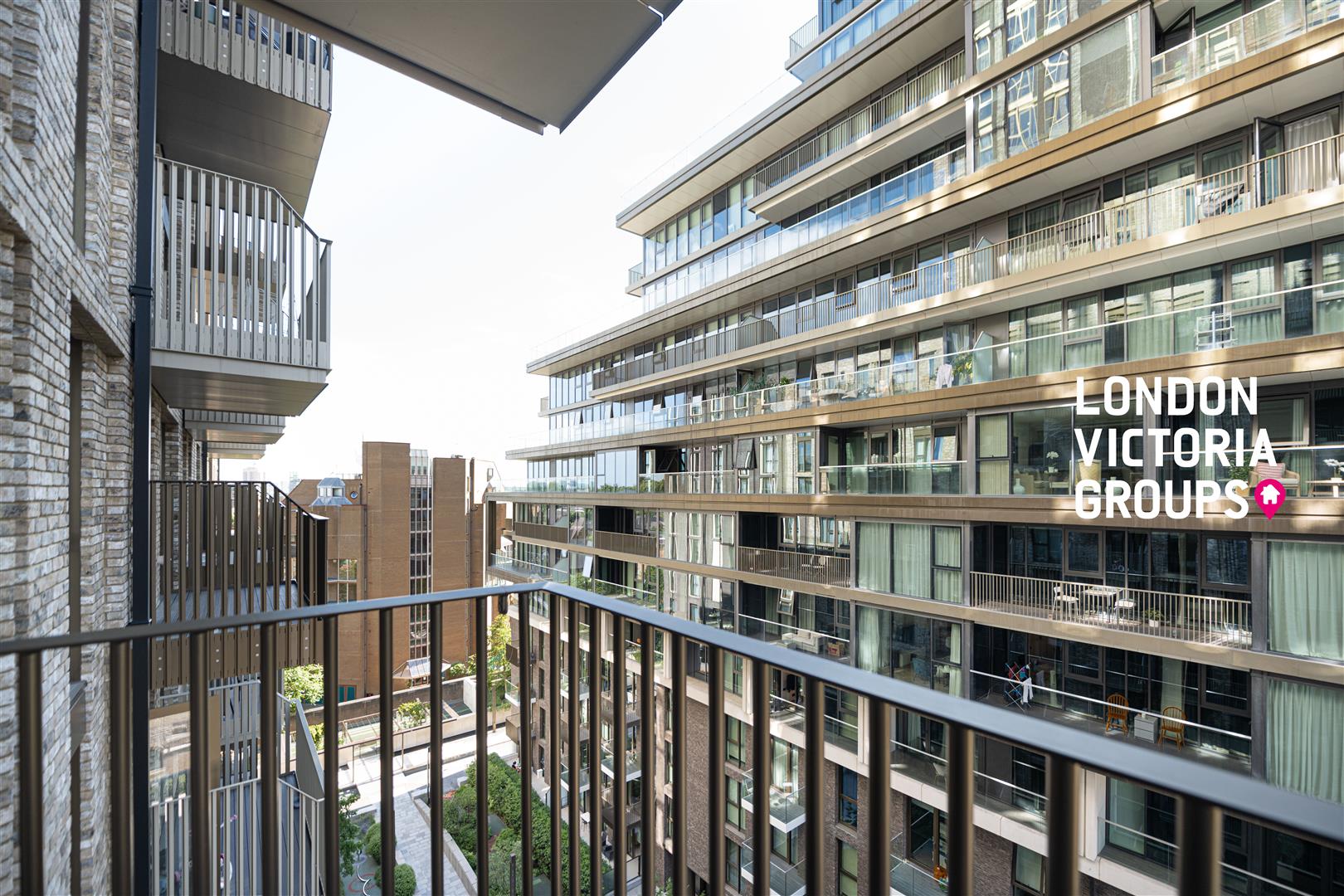 2 Merino Gardens, London